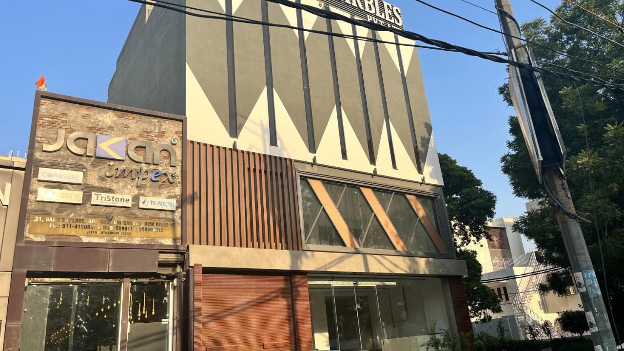 Qotel Hotel Church House Rohini Sector 15 德里 外观 照片