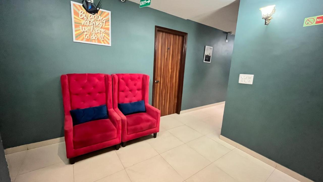 Qotel Hotel Church House Rohini Sector 15 德里 外观 照片